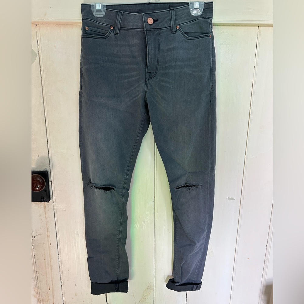 Men’s gray skinny jeans
